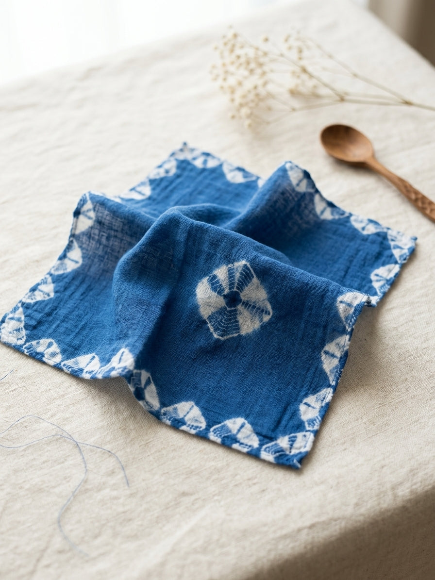Arimatsu Shibori Gauze Handkerchief - Blue B - Arimatsu shibori hand-dyed cotton gauze gauze-handkerchief, blue with white border motif