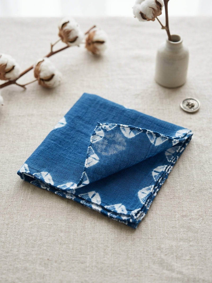 Arimatsu Shibori Gauze Handkerchief - Blue A - Arimatsu shibori hand-dyed cotton gauze gauze-handkerchief, blue with white border motif